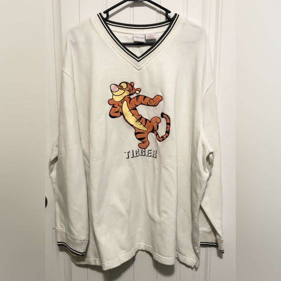 Disney Plus Size Sweatshirt - Picture 2 of 9